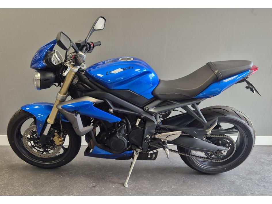 TRIUMPH STREET TRIPLE 675 2013