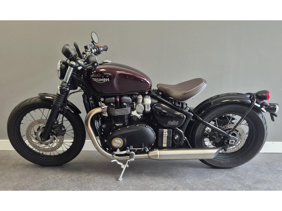 TRIUMPH Bonneville Bobber 1200 2017