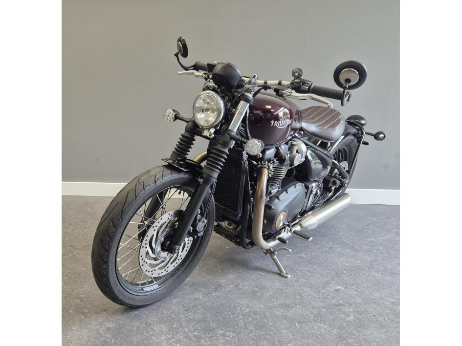 TRIUMPH Bonneville Bobber 1200 2017