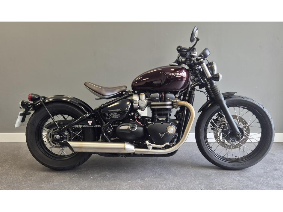 TRIUMPH Bonneville Bobber 1200 2017